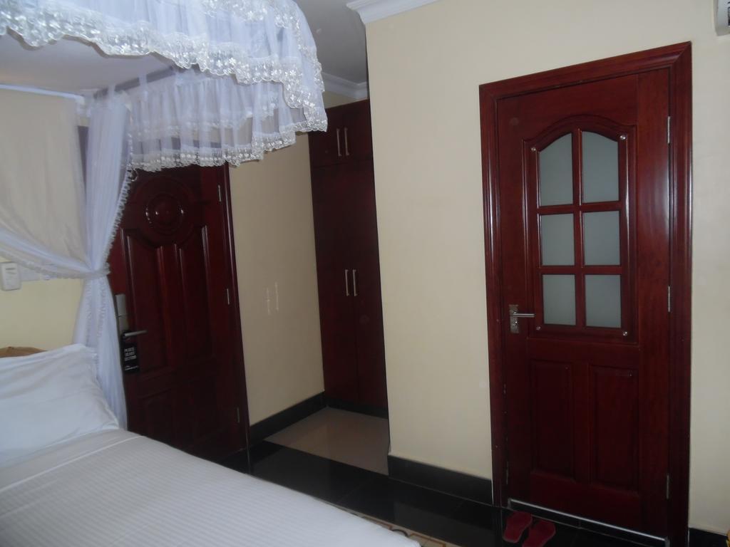 Lantana Hotel Dar es Salaam Exterior foto